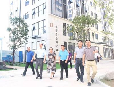 鄭州市商務局副局長曹宏偉一行蒞臨園區考察調研，共促鄭州軟件開發產業創新發展
